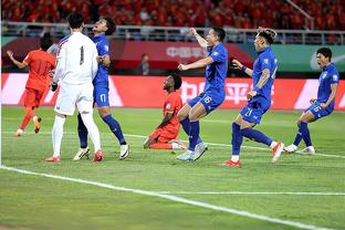 Thở dài! Vi Thế Hào 28 tuổi vẫn chưa ra sân tại Asian Cup, trận đấu này dự kiến vẫn vắng mặt.